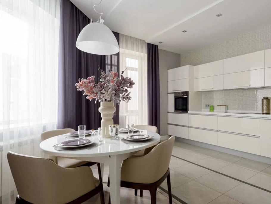 Кухня белый глянец и светлое дерево