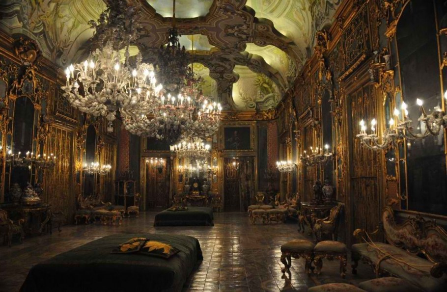 Спальня в стиле Барокко и рококо