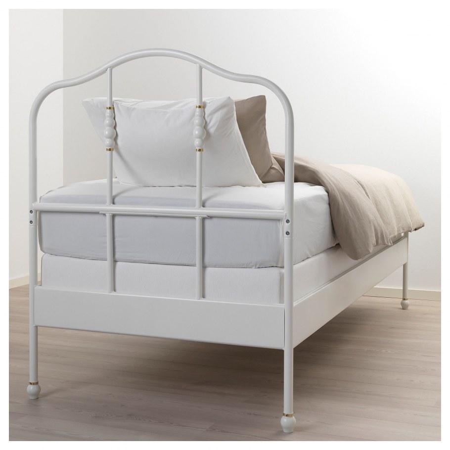 Кровать икеч кропадаль