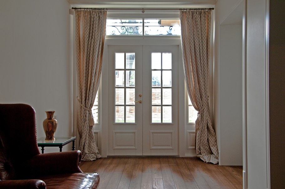 Декор окна в гостиной