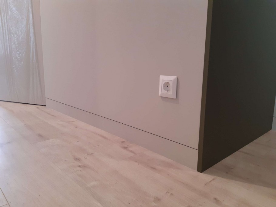 Интерьер без плинтуса