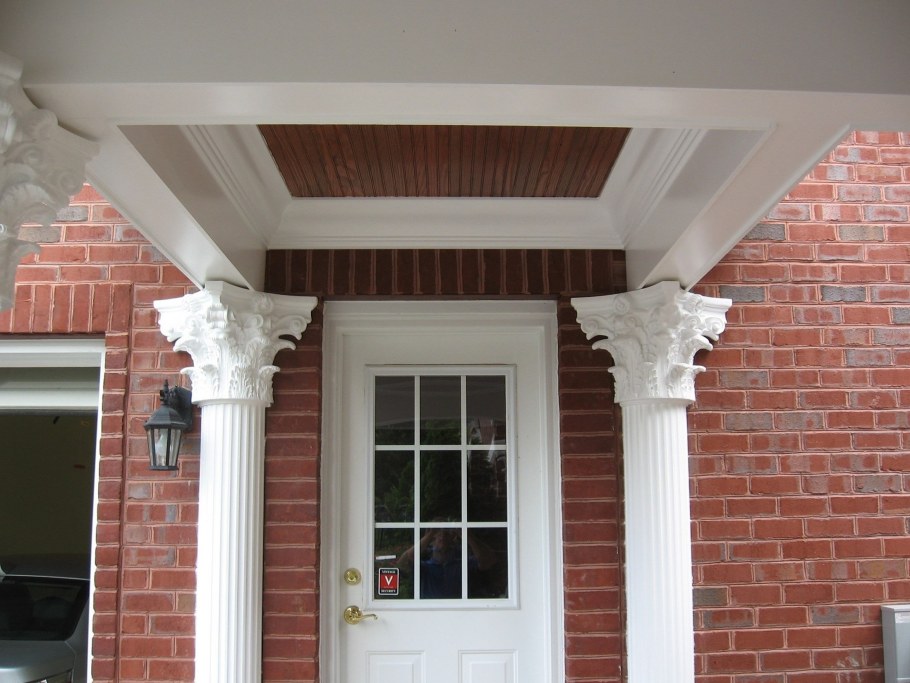 Терраса с колоннами