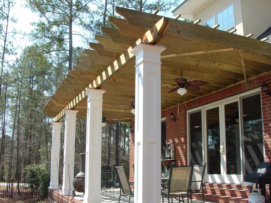 Отделка колонн террасы