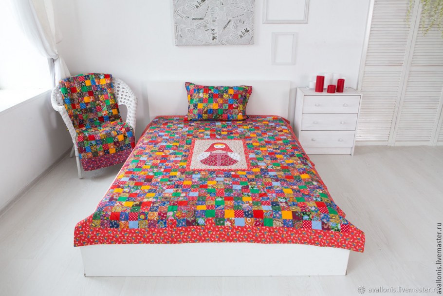 Лоскутное одеяло матрешки