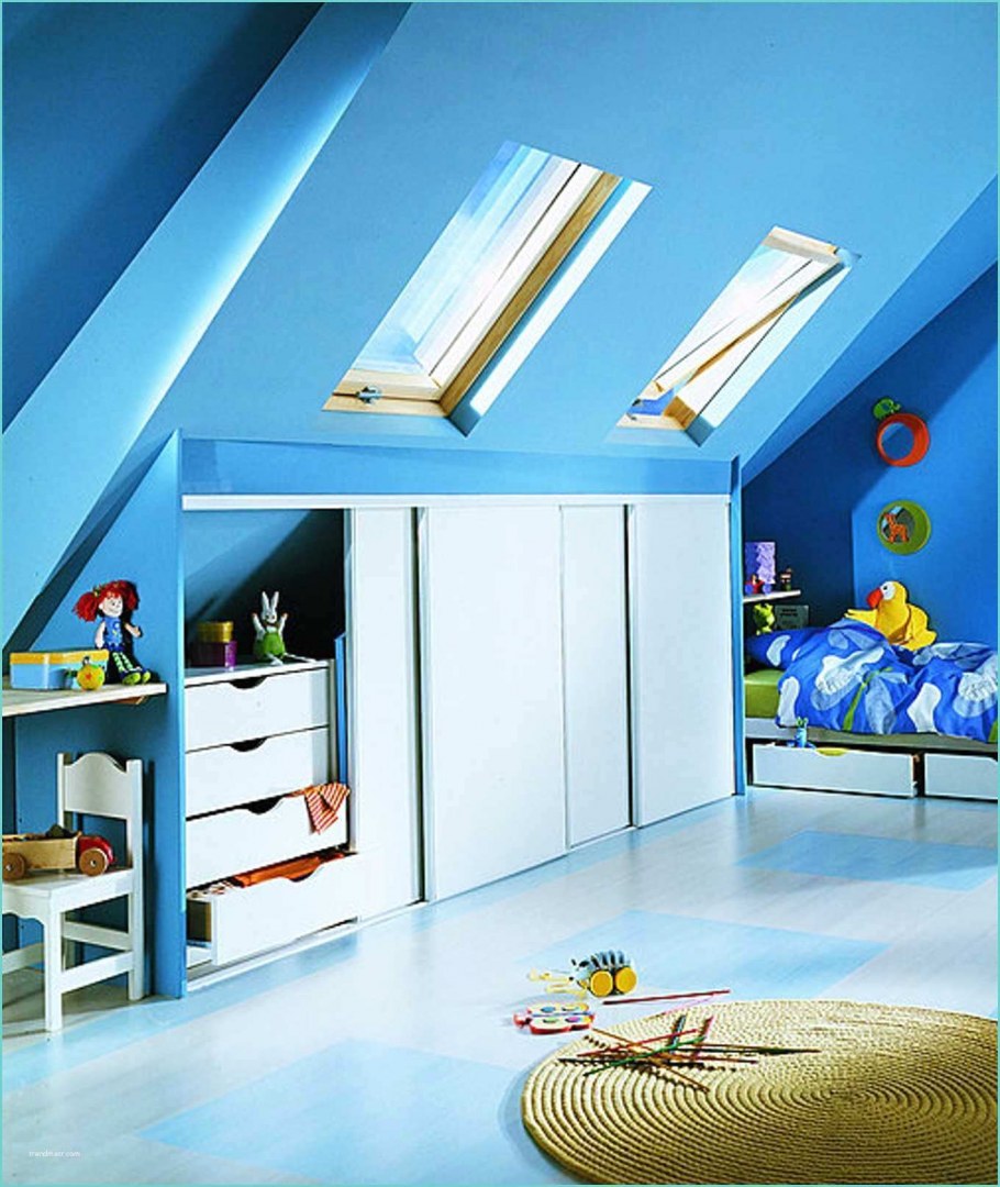 Мансардный шкаф в детскую
