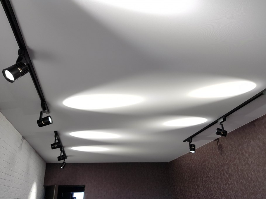 Люстра в спальню