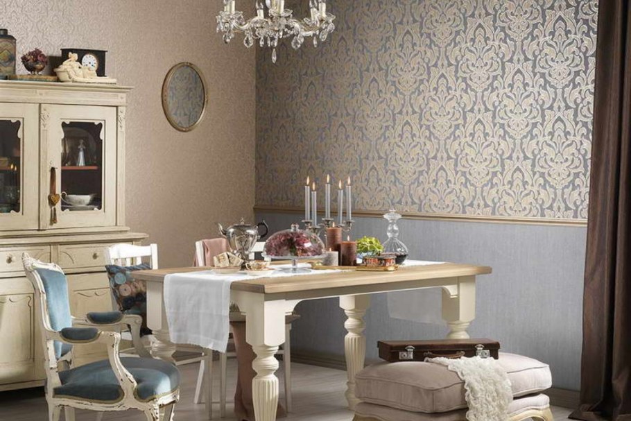 Классические обои в интерьере