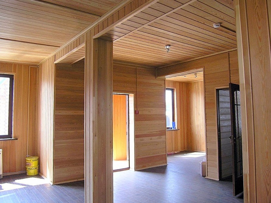 Спилы дерева в интерьере