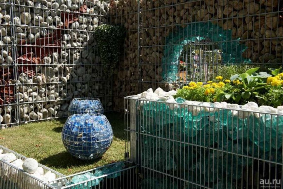 Габион с деревом