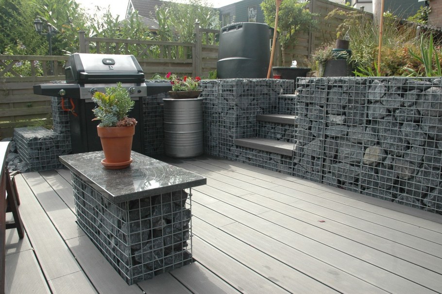 Габионы в саду