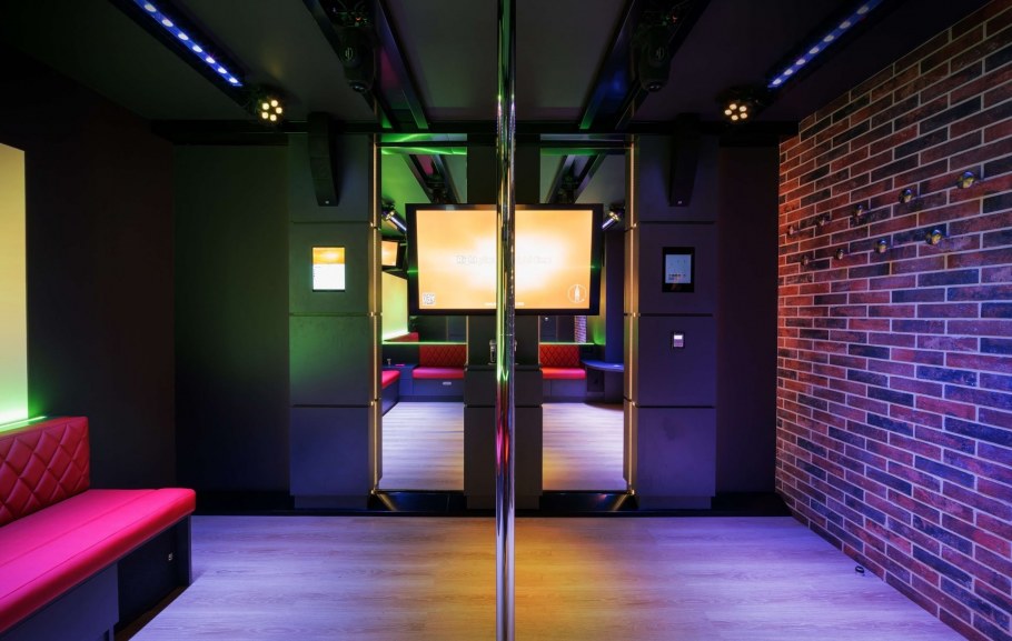 Караоке комната