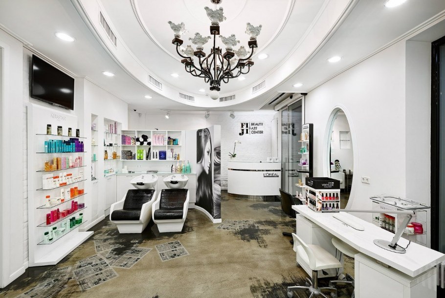 Интерьер современной парикмахерской