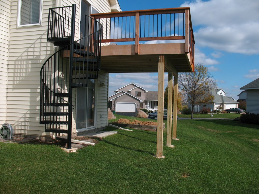 Пристройка балкона с террасой