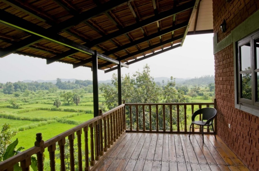 Открытая терраса с ограждением