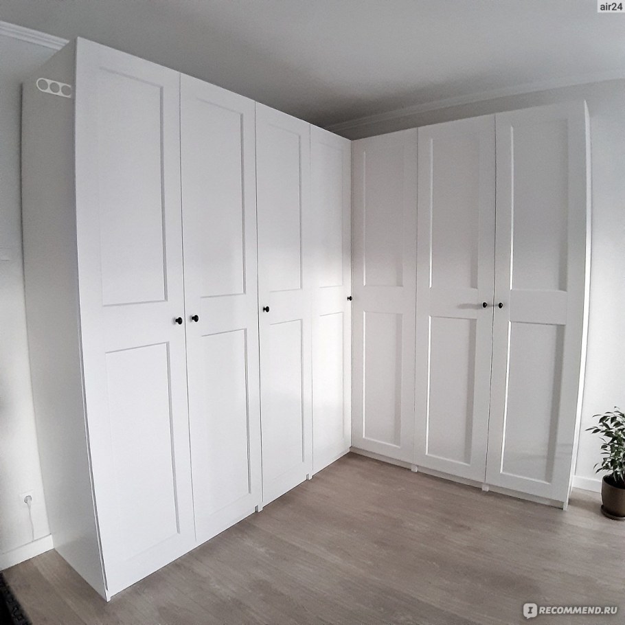 Шкаф ikea с распашными дверьми 120x58x236