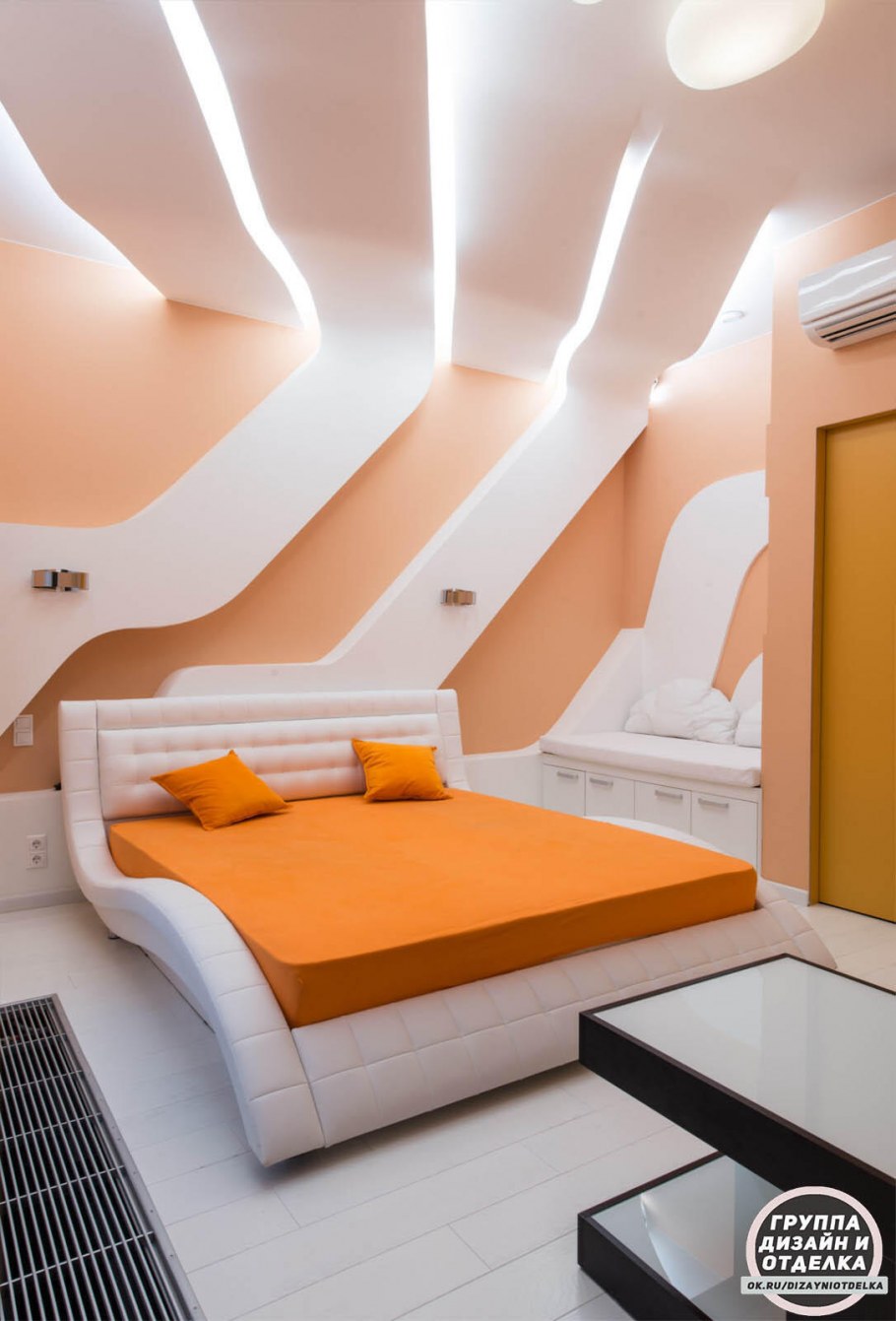 Многоуровневый потолок в спальне