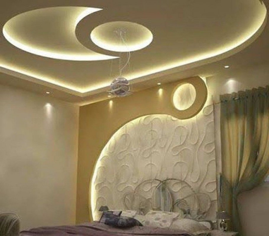 Фигурный потолок из гипсокартона для спальни