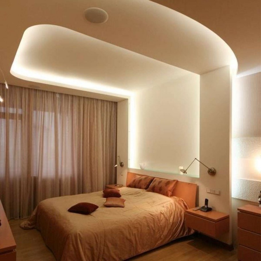 Спальня потолки с линиями