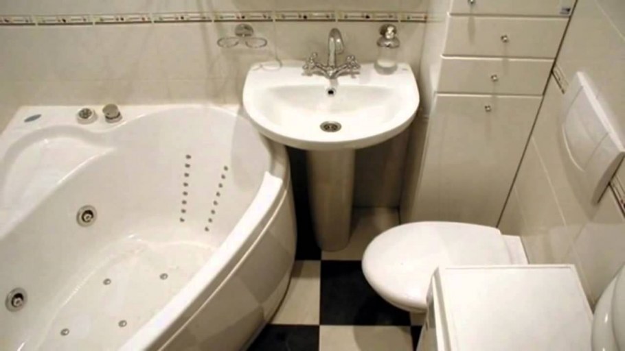 Ванная комната с туалетом и стиральной