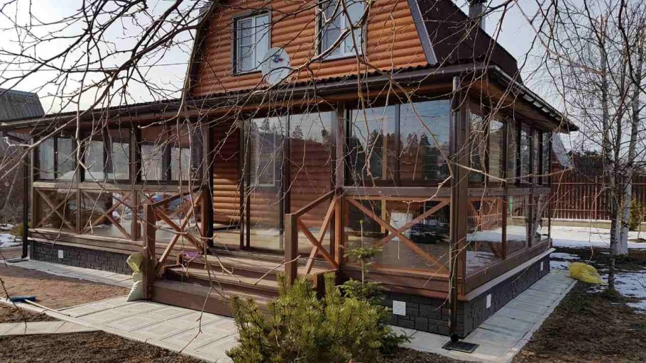 Открытая веранда пристроенная