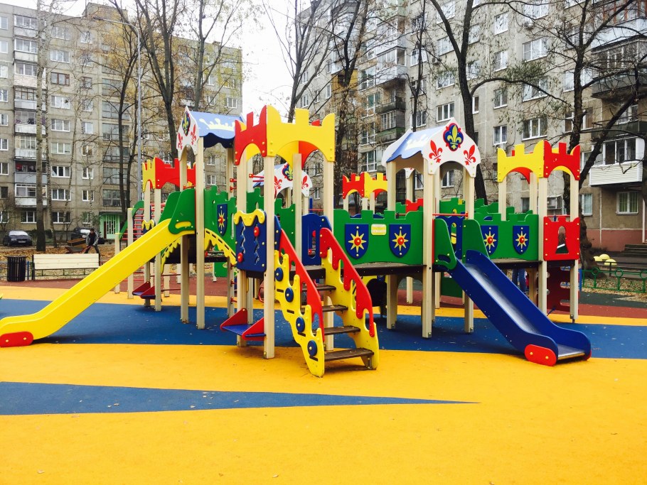 Детские дворовые площадки