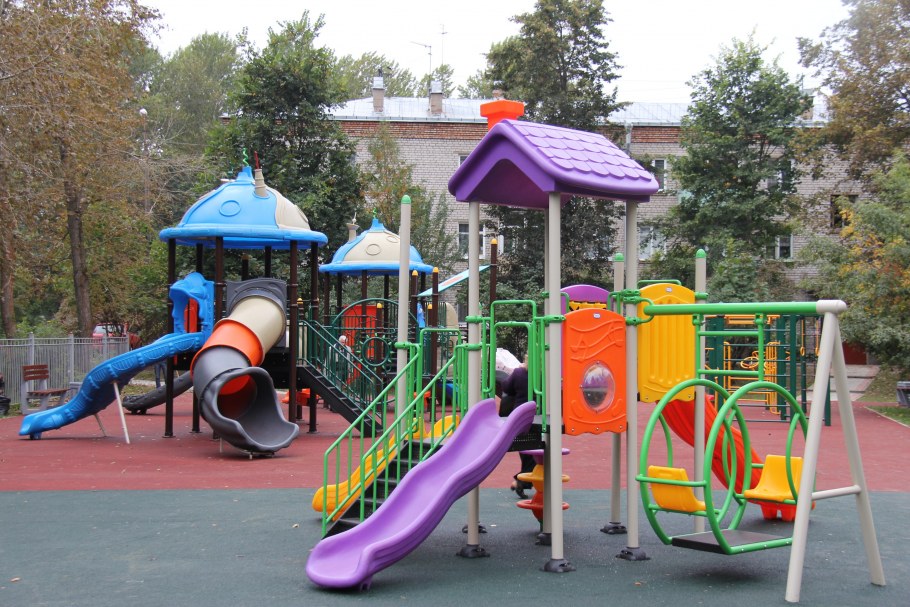 Детские дворовые площадки