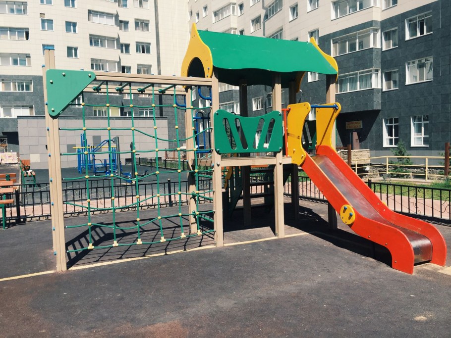 Благоустройство детских площадок во дворах