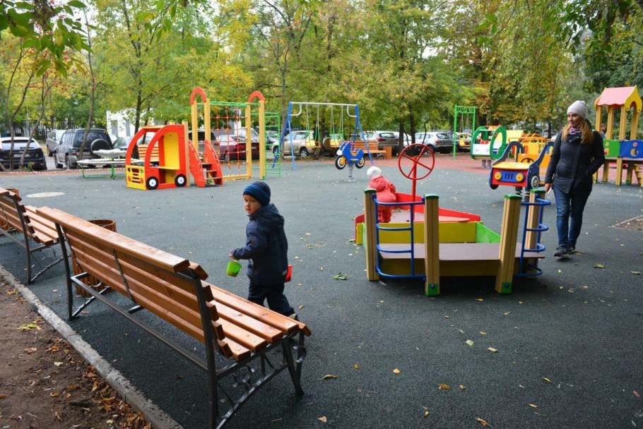 Детская площадка на участке