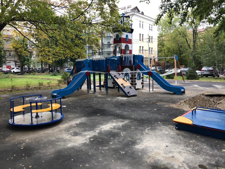 Кленовый бульвар 24 детская площадка