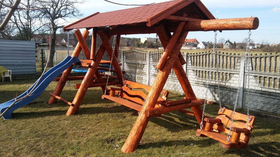 Бревно для детской площадки