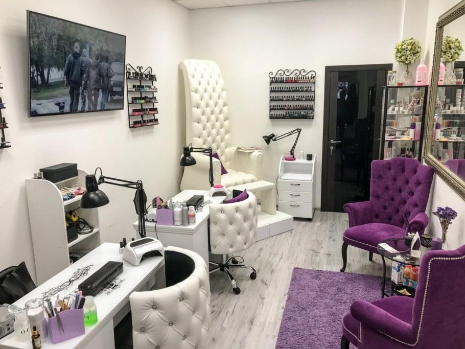 Декор для салона красоты