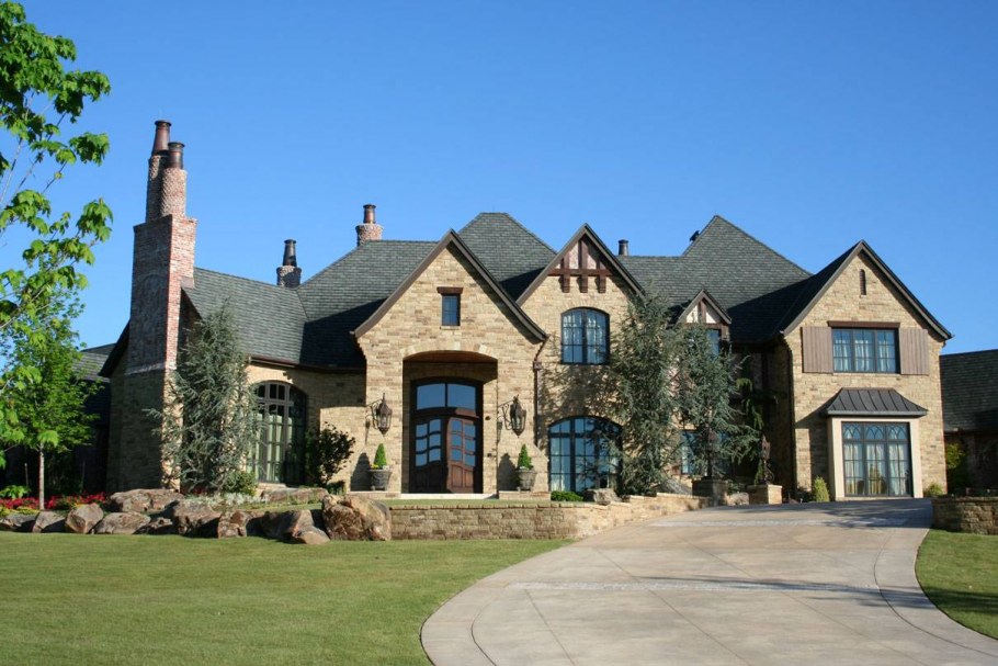 Архон кирпичные особняки