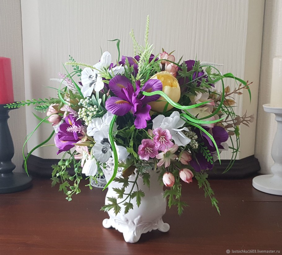 Композиции из искусственных цветов