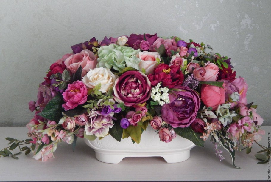 Декоративная Цветочная композиция