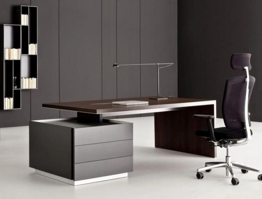 Домашний кабинет в стиле хайтек