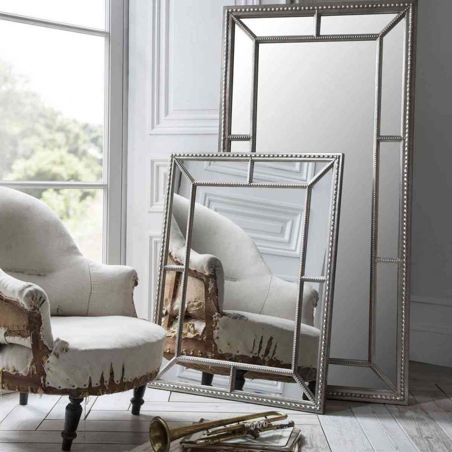 Большие напольные зеркала в интерьере