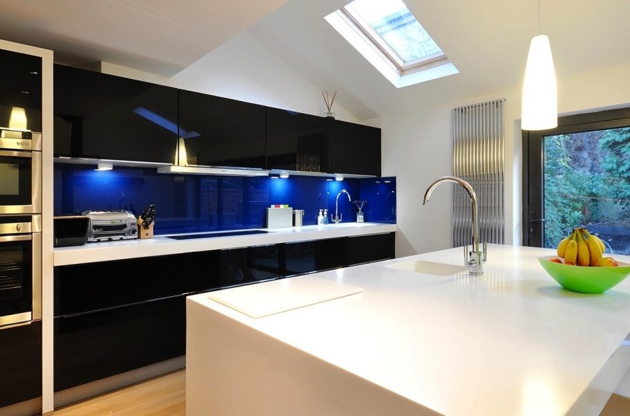 Черный фартук для кухни