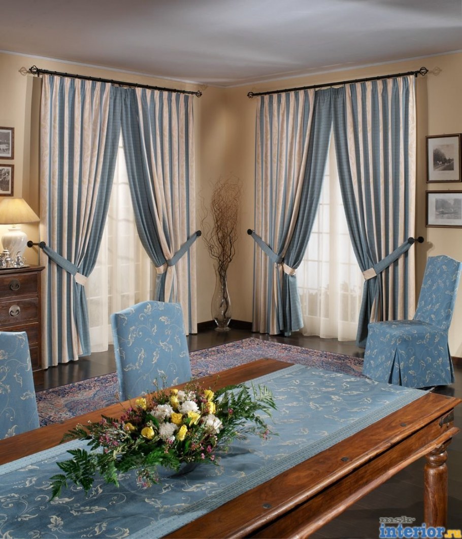 Старинные портьеры