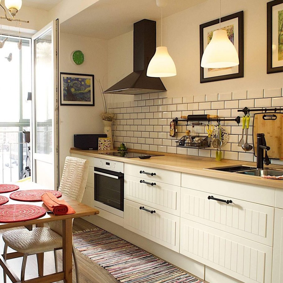 Кухня с деревянной столешницей