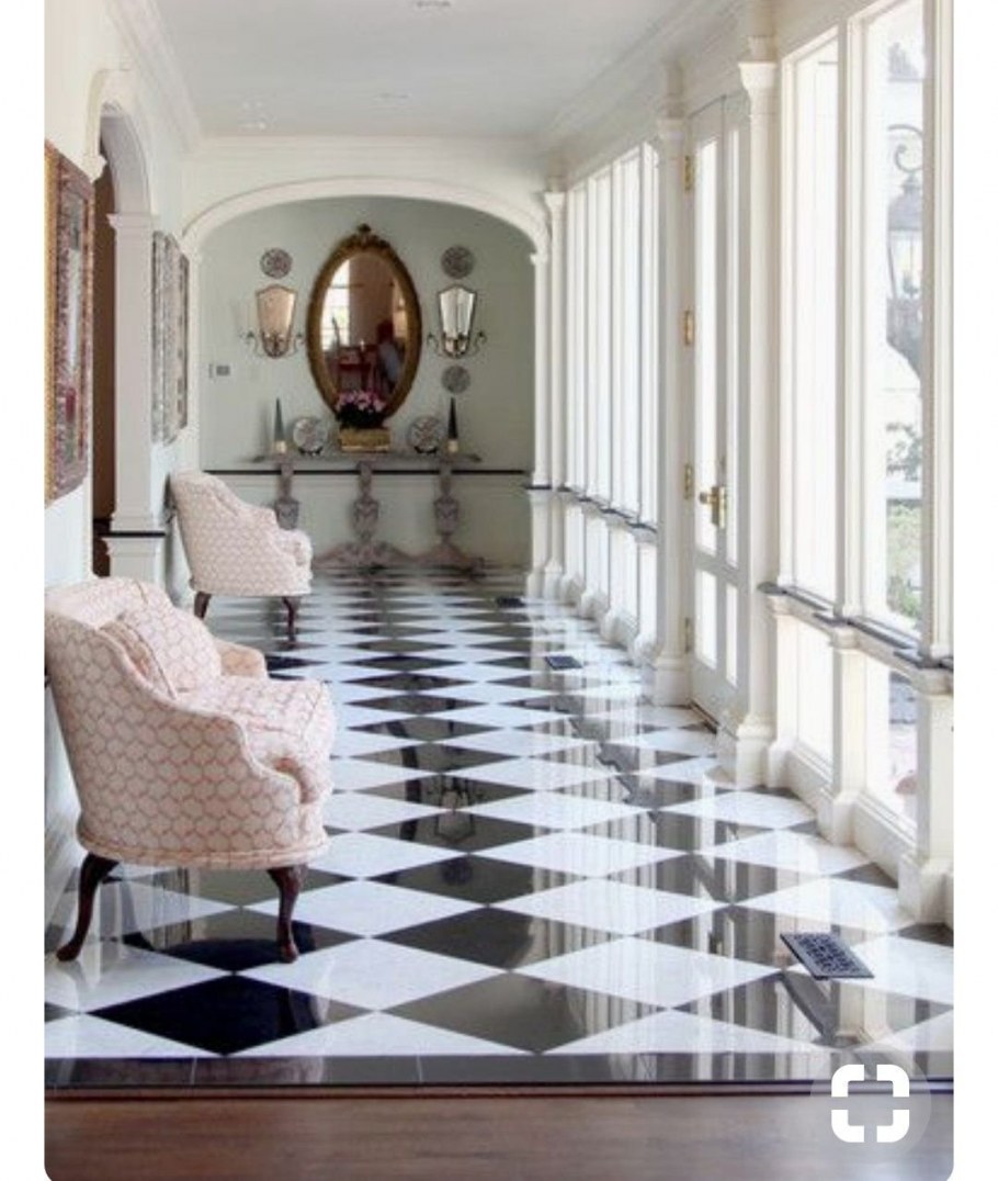 Плитка в Холл