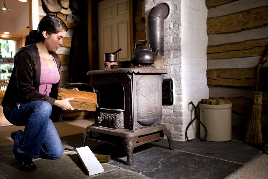 Уютный домик с камином