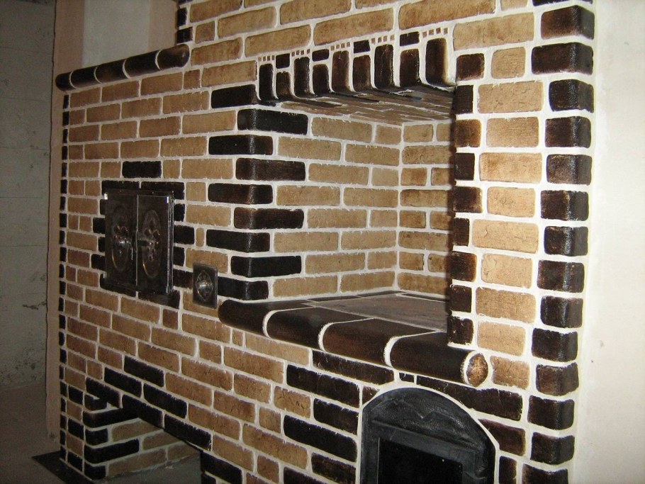 Старинный камин