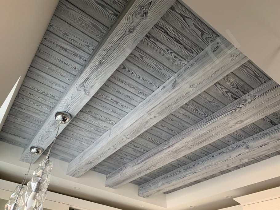 Потолок фанера балки декоративные