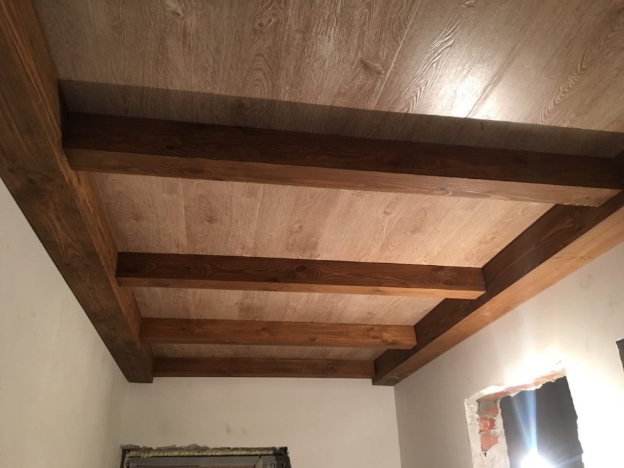 Фальшбалки в интерьере лофт