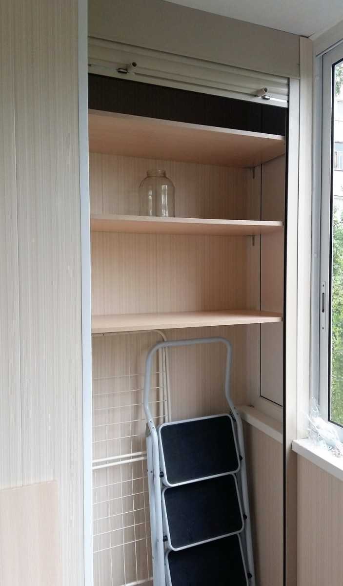 Шкафчик на лоджию