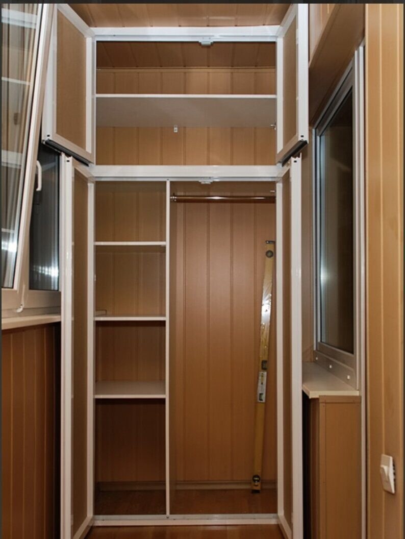 Удобный шкаф на балкон