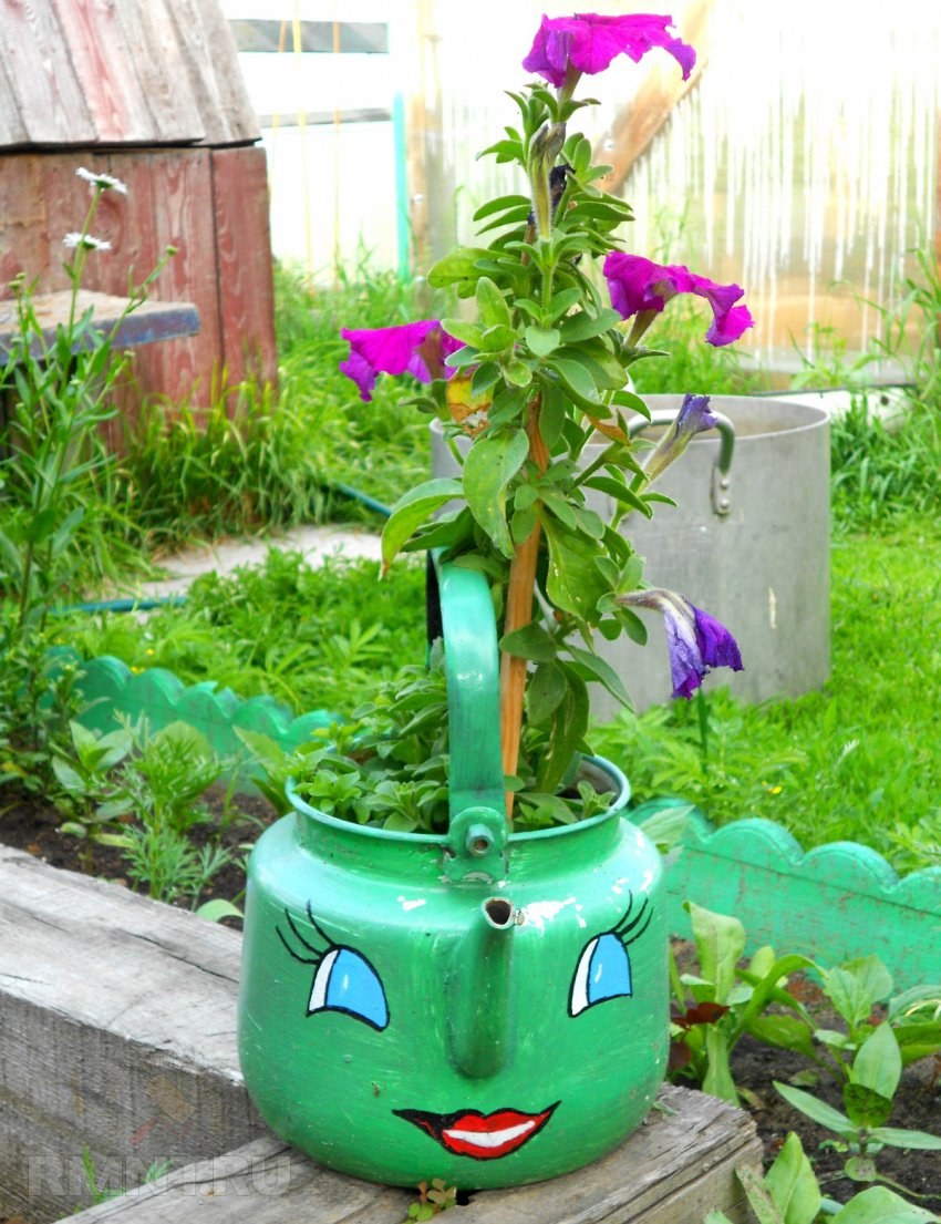 Необычные украшения для сада