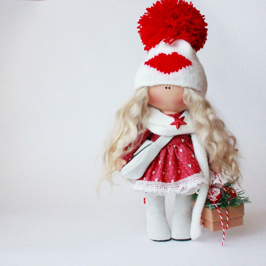 Интерьерная кукла новый год