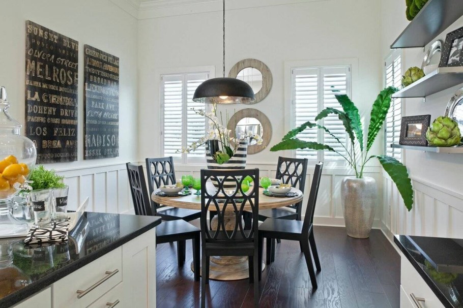 Живые цветы в интерьере кухни