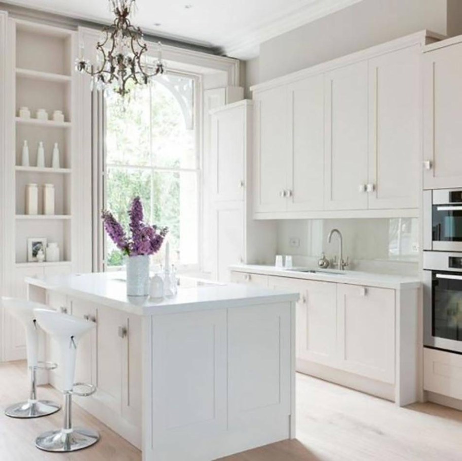 Белые кухни